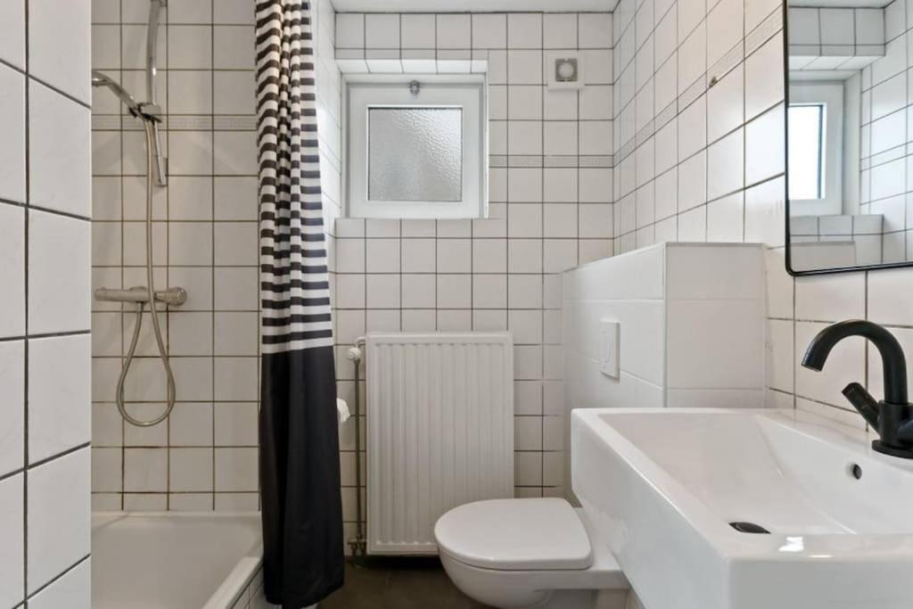 Huebsches Ferienhaus In Ouddorp - Fusslaeufig Zum Strand Und Zentrum Buitenkant foto