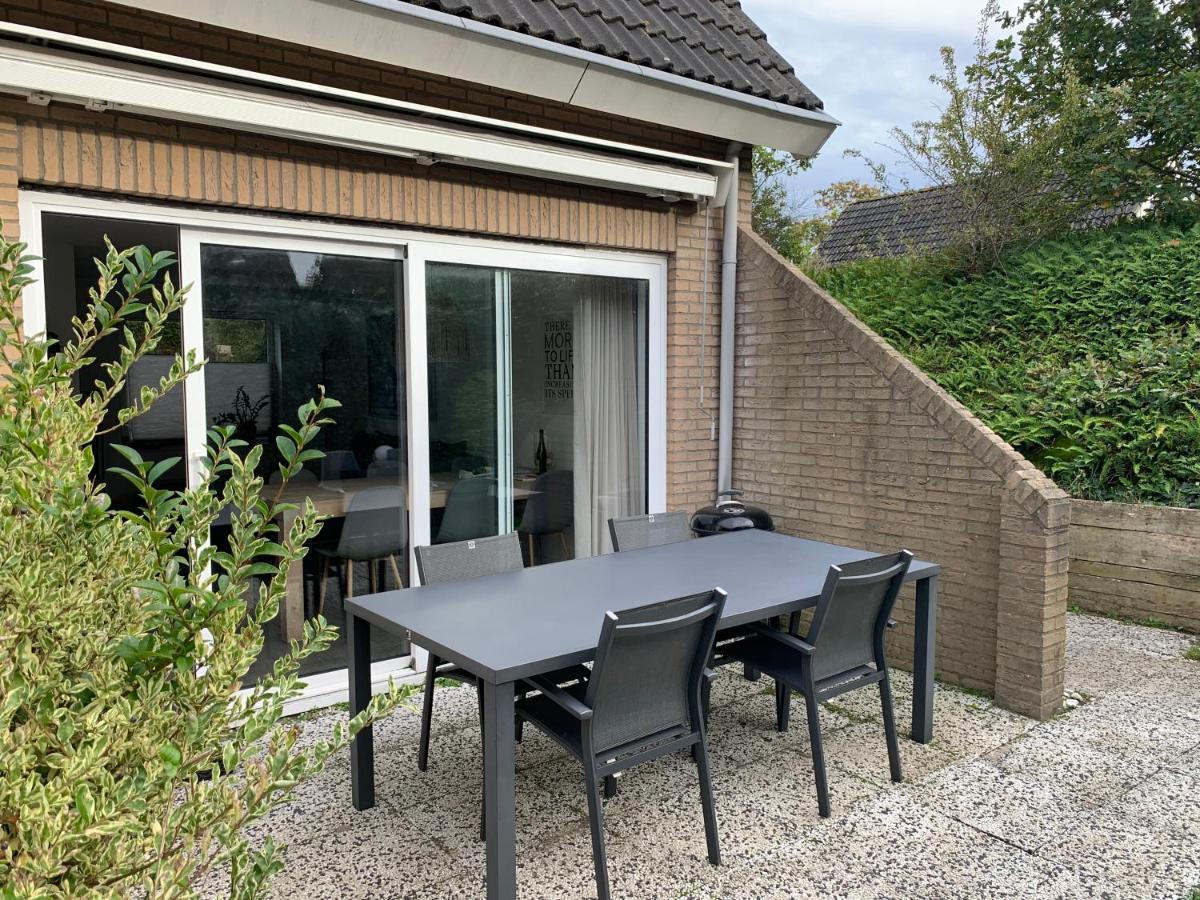 Huebsches Ferienhaus In Ouddorp - Fusslaeufig Zum Strand Und Zentrum Buitenkant foto