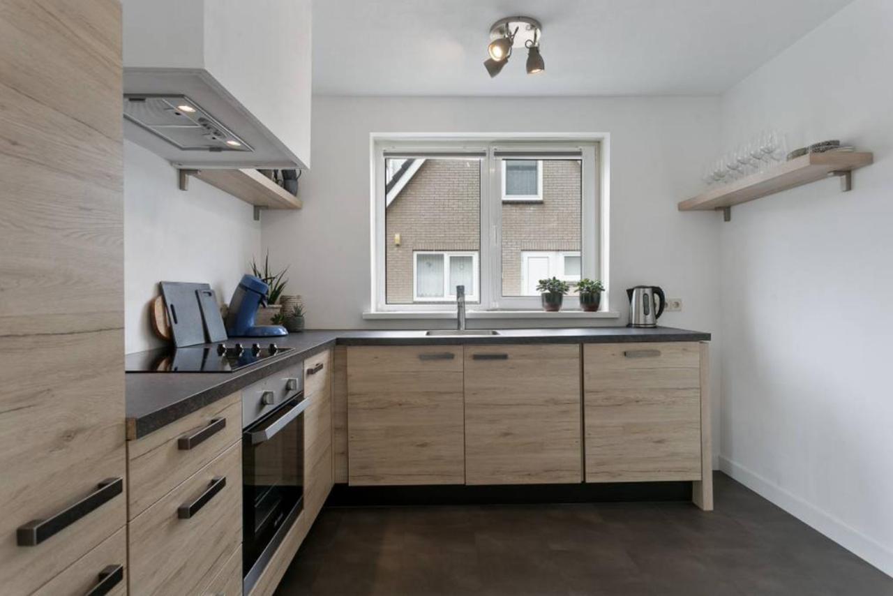 Huebsches Ferienhaus In Ouddorp - Fusslaeufig Zum Strand Und Zentrum Buitenkant foto